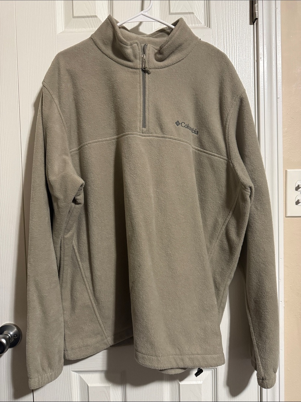Columbia Tan Fleece Jacket with Blue Trim - XXL